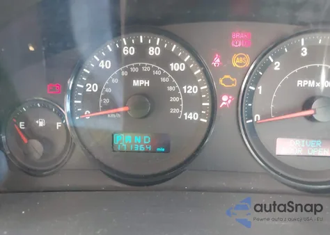 2005 Jeep Grand Cherokee Laredo из США, поврежденный, VIN 1J4GR48K05C605721